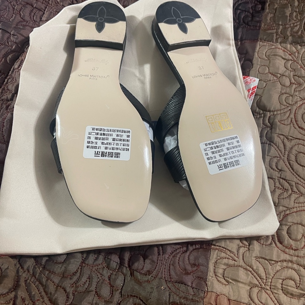 Louis Vuitton Black Logo Slide Sandals - Picture 8 of 13